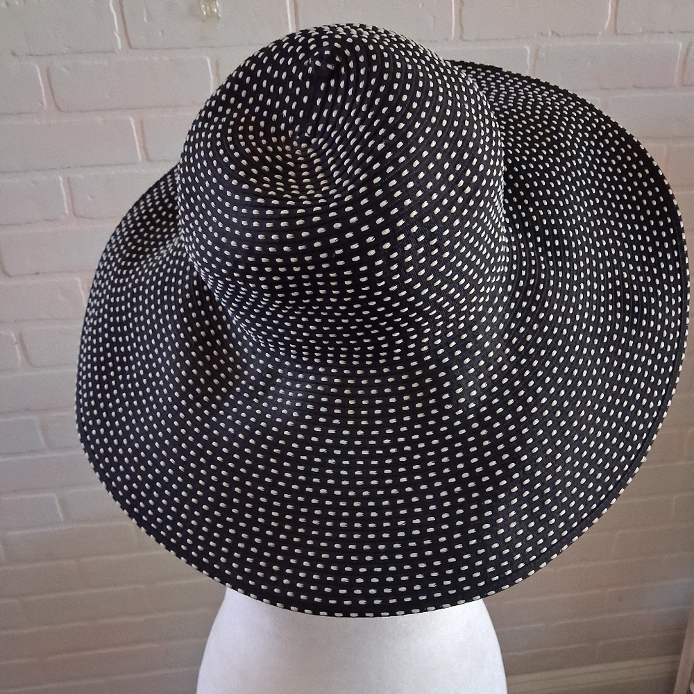 Black & White Polka Dot Wide-Brim Sun Hat for Women